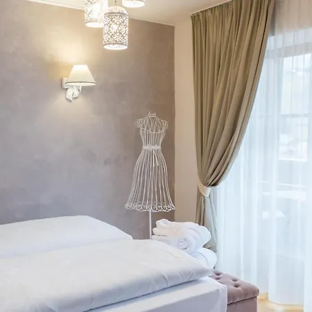 Boutique Olympia Hotel